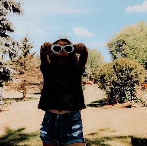 Meet your Posher, Hanah